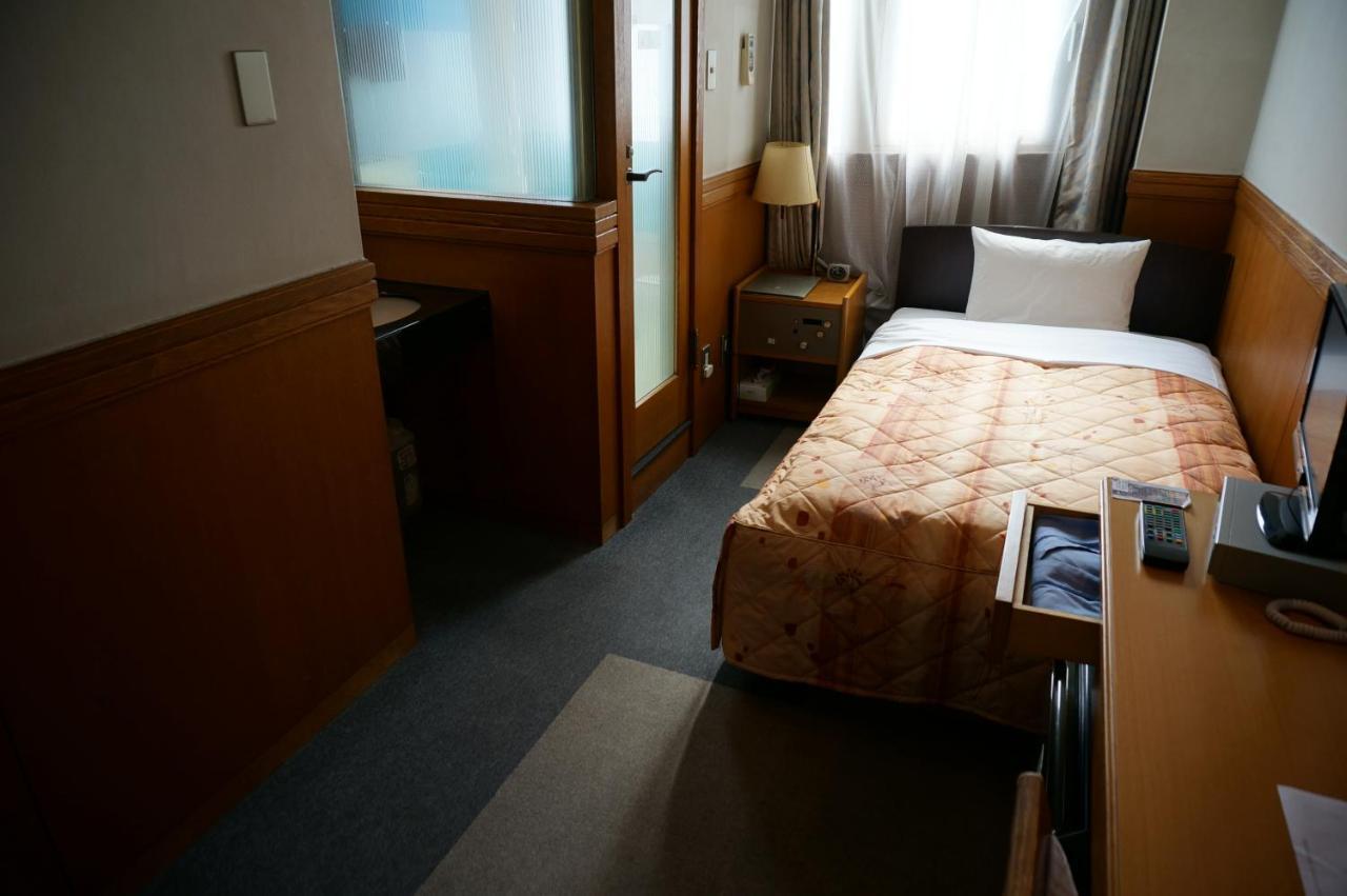 ビジネスホテルクレセント 東京都 エクステリア 写真